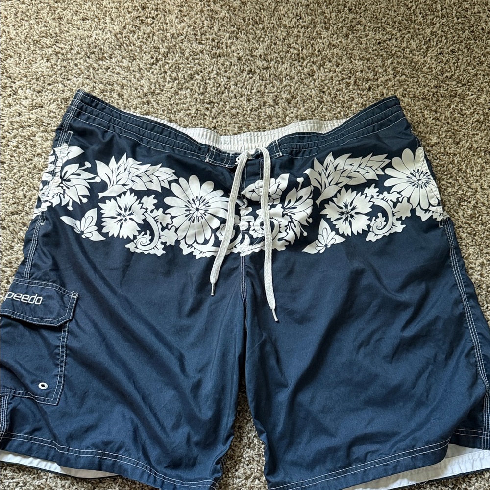 Y2K Speedo Men's Navy and White Floral Swim Board Shorts
